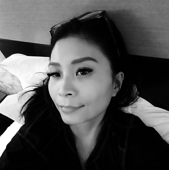 Meet your Posher, Renee - Picture 1 of 1